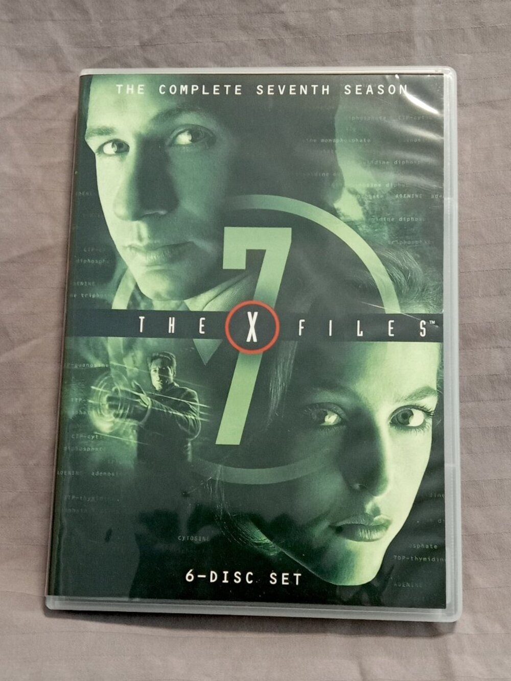 The X Files: Complete Season 7, Collector's Ed, 6 Disc DVD Set UPC: 024543244158
